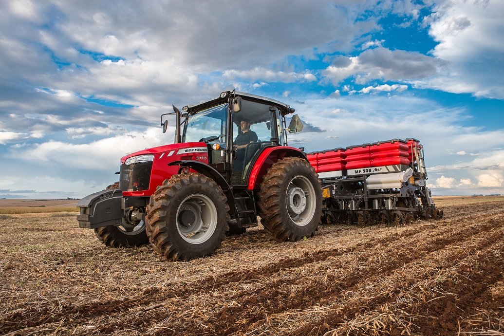 COMPRANDO O MAIOR TRATOR MASSEY FERGUSON DO JOGO!