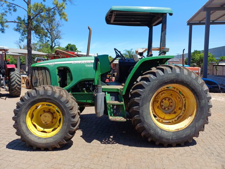 TRATOR AGRICOLA JD 6415